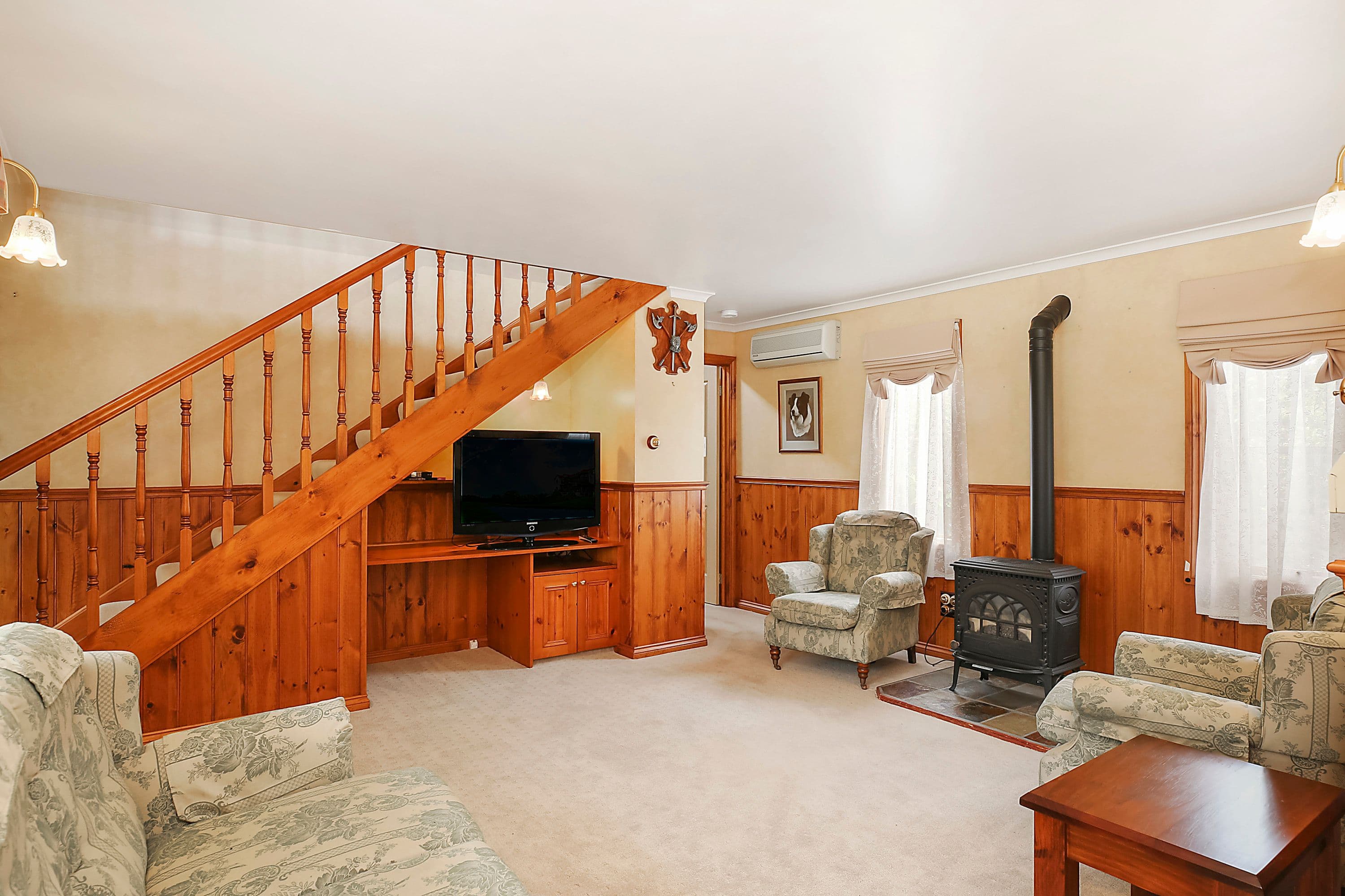 35 Parrott Street, Cobden VIC 3266, Cobden - Thumbnail 5