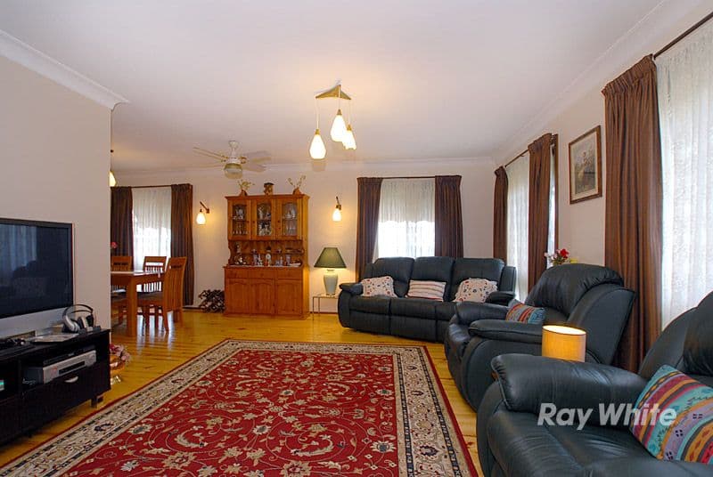 32 Lawrence Crescent, NOBLE PARK VIC 3174, Noble Park North - Thumbnail 4