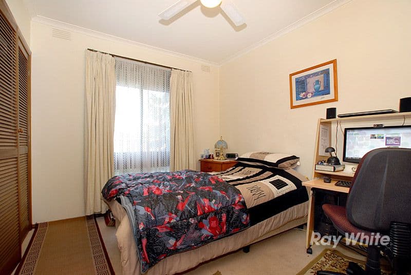 32 Lawrence Crescent, NOBLE PARK VIC 3174, Noble Park North - Thumbnail 6