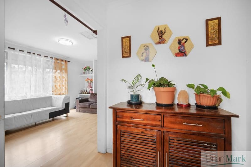 6 Poinciana Court, Werribee - Thumbnail 8