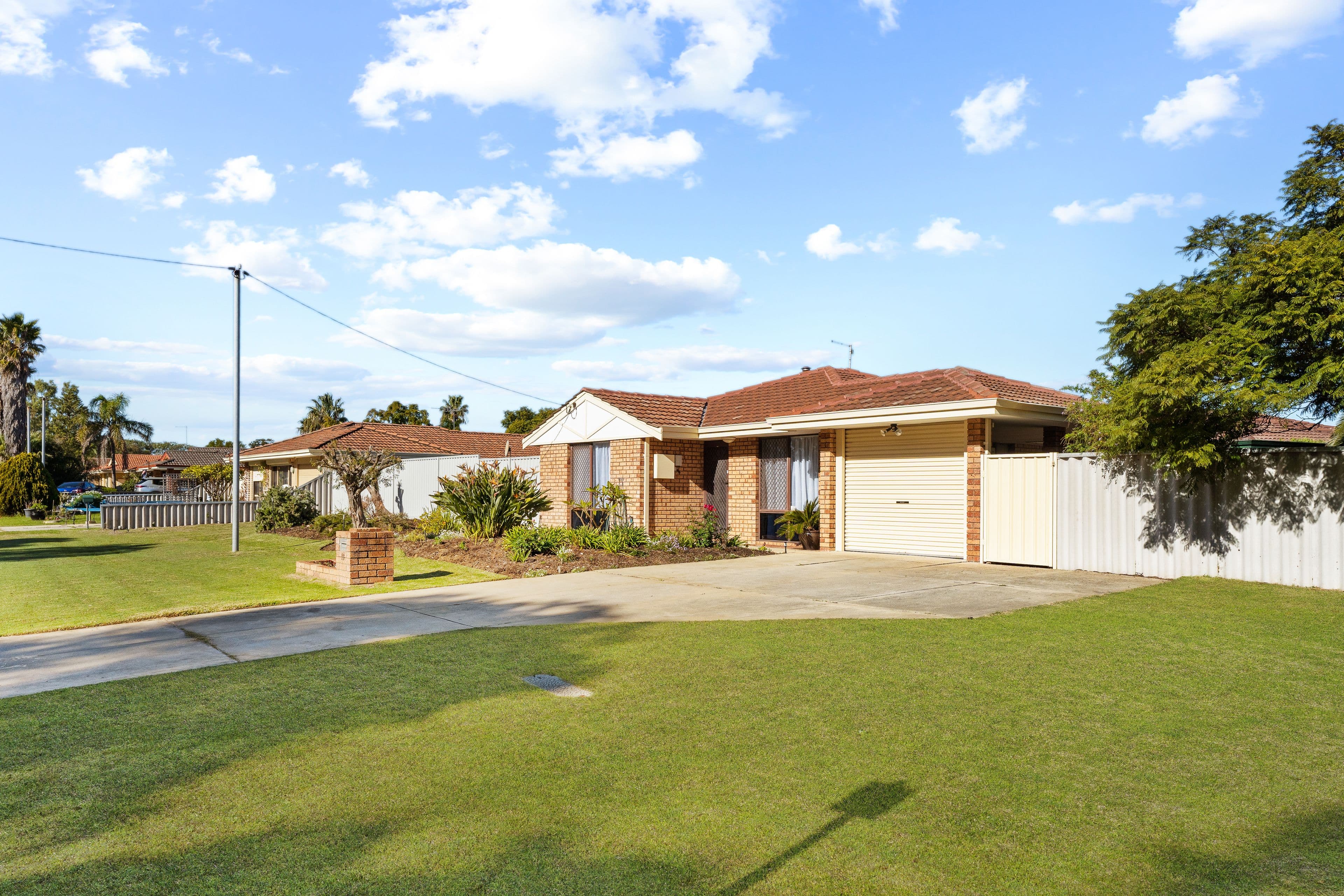 16 Murchison Road, Cooloongup WA 6168, Cooloongup - Image 1