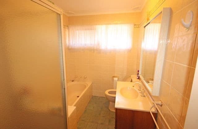 14 Jarndyce Avenue, AMBARVALE NSW 2560, Ambarvale - Thumbnail 4