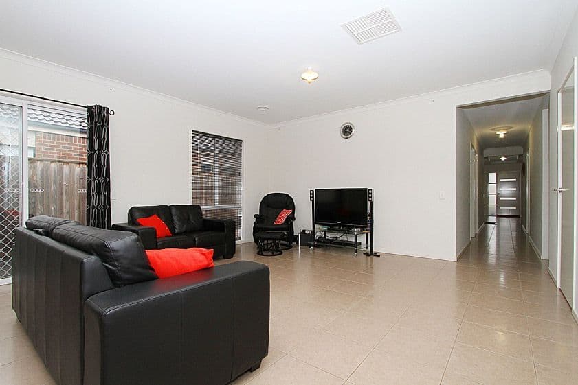 17 St Johns Court, SOUTH MORANG VIC 3752, South Morang - Thumbnail 4