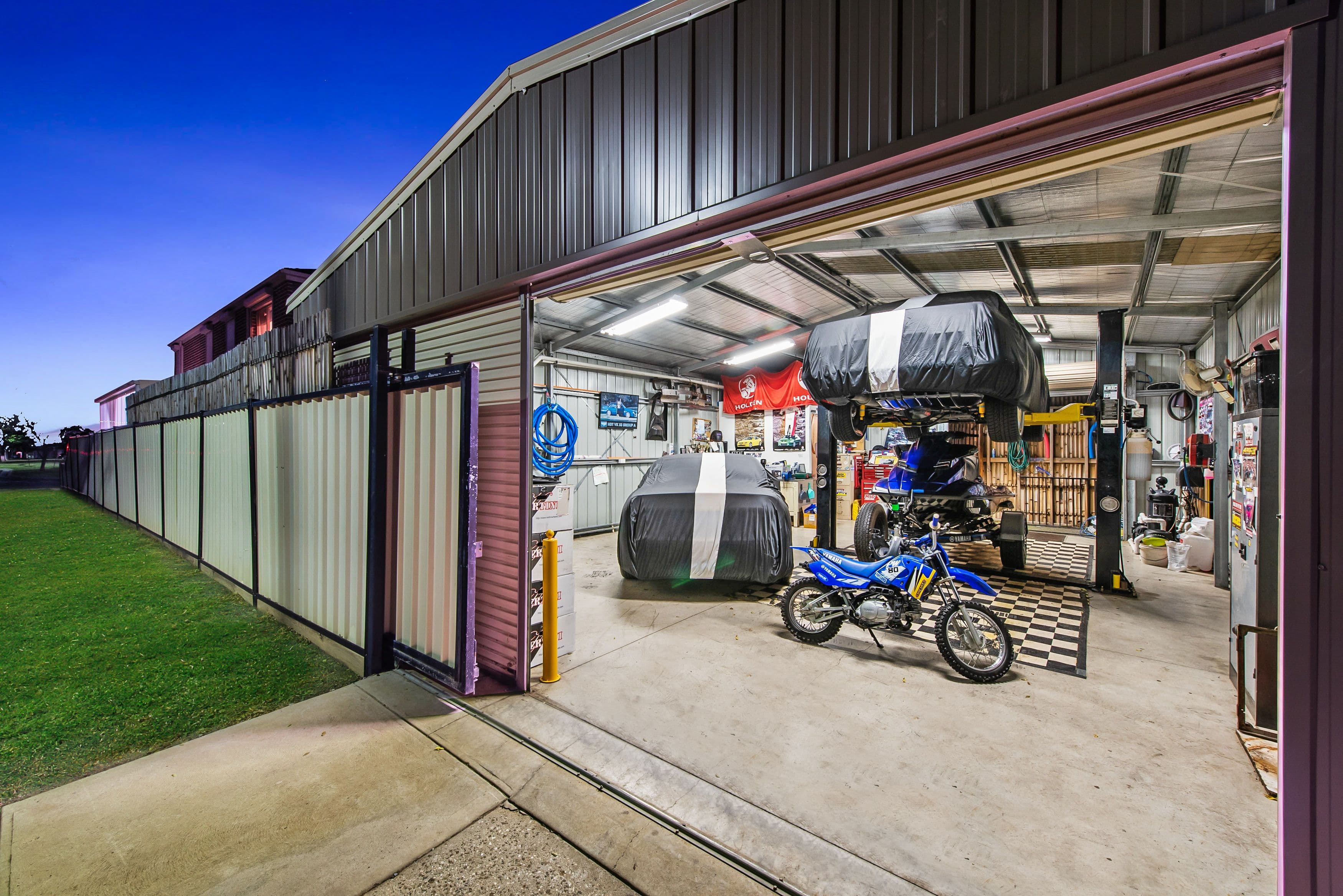 17 Glenelg Boulevard, Taylors Hill VIC 3037, Taylors Hill - Thumbnail 4