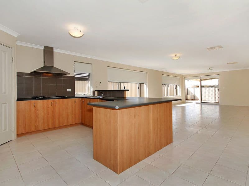 30 Kesiya Turn, AUBIN GROVE WA 6164, Aubin Grove - Thumbnail 3