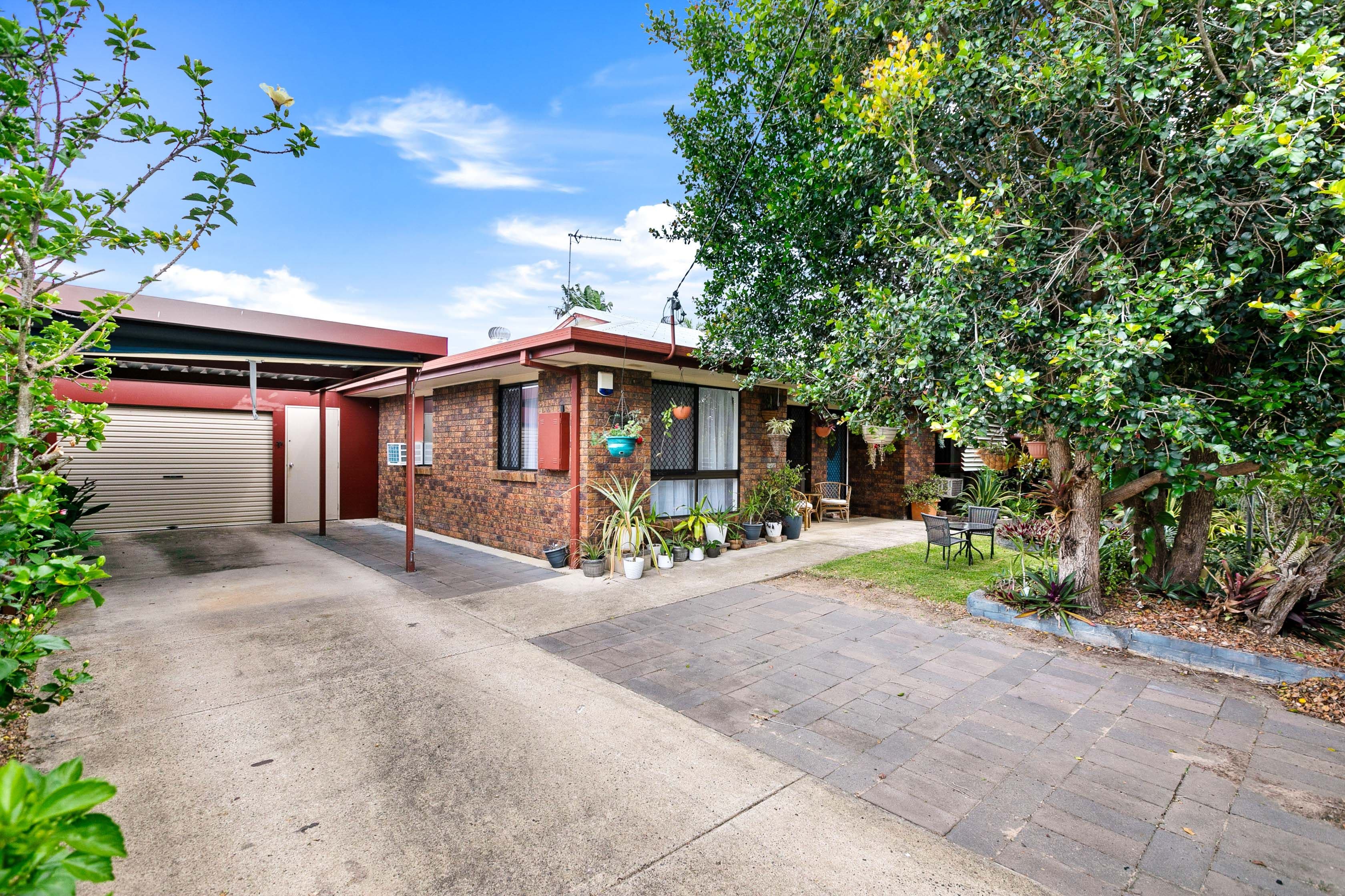 10 Gibbs Street, Urangan QLD 4655, Urangan - Thumbnail 2