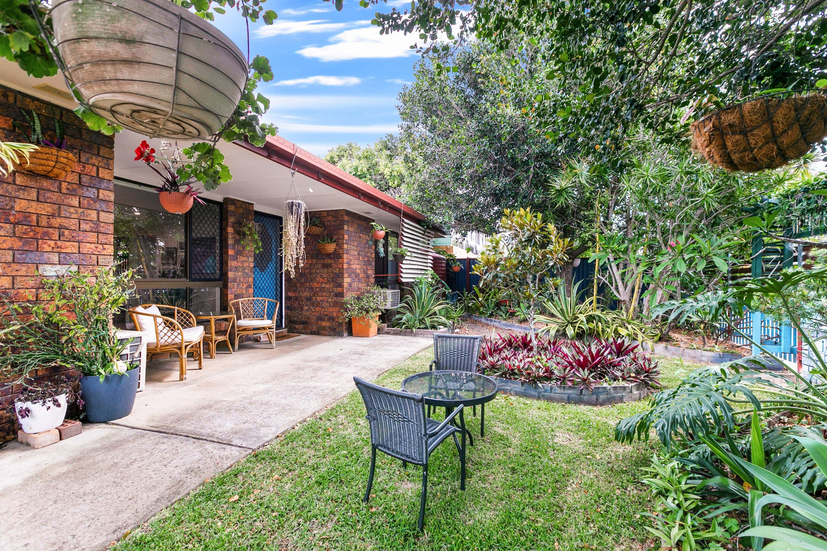 10 Gibbs Street, Urangan QLD 4655, Urangan - Thumbnail 3
