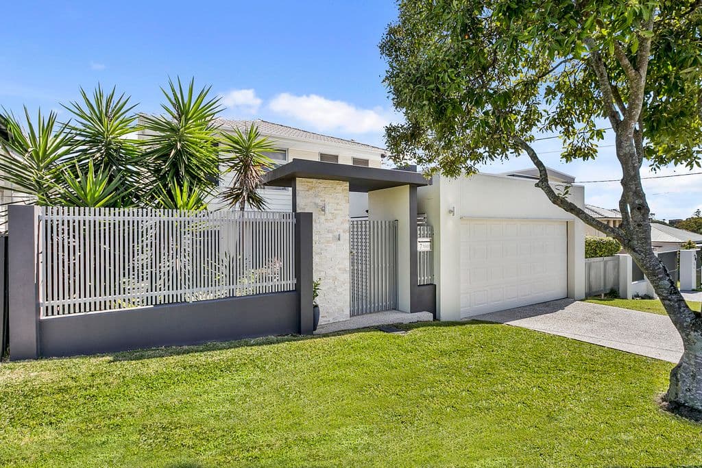 17 Vista Avenue, Tarragindi QLD 4121, Tarragindi - Thumbnail 2