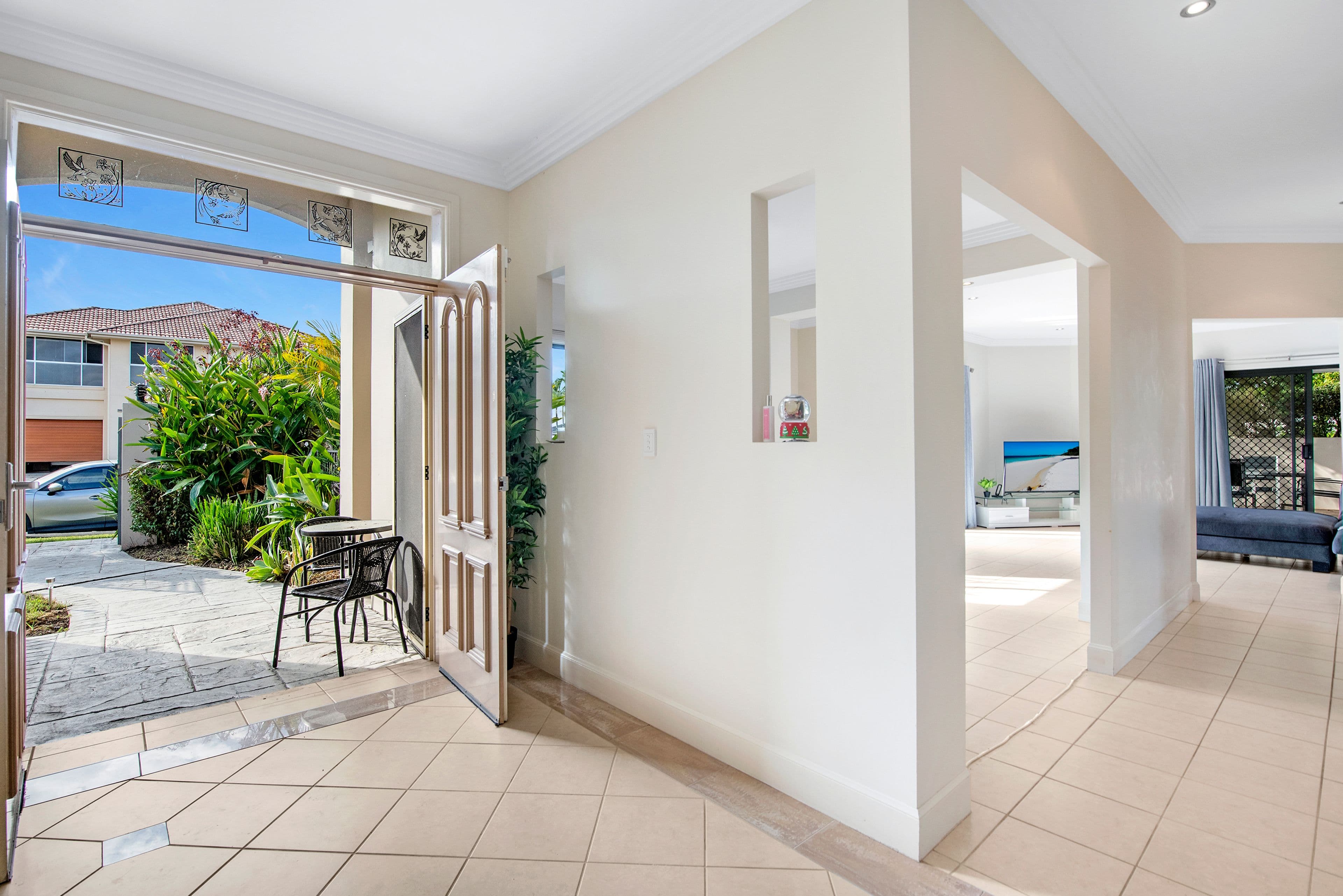 2 Renate Way, Benowa Waters QLD 4217, Benowa - Thumbnail 6