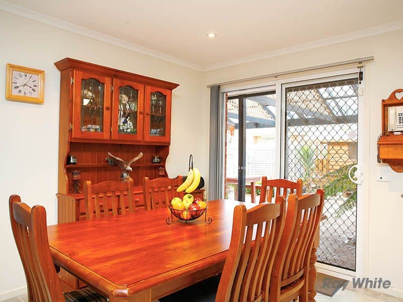 7 Jenny Court, CRANBOURNE NORTH VIC 3977, Cranbourne North - Thumbnail 5
