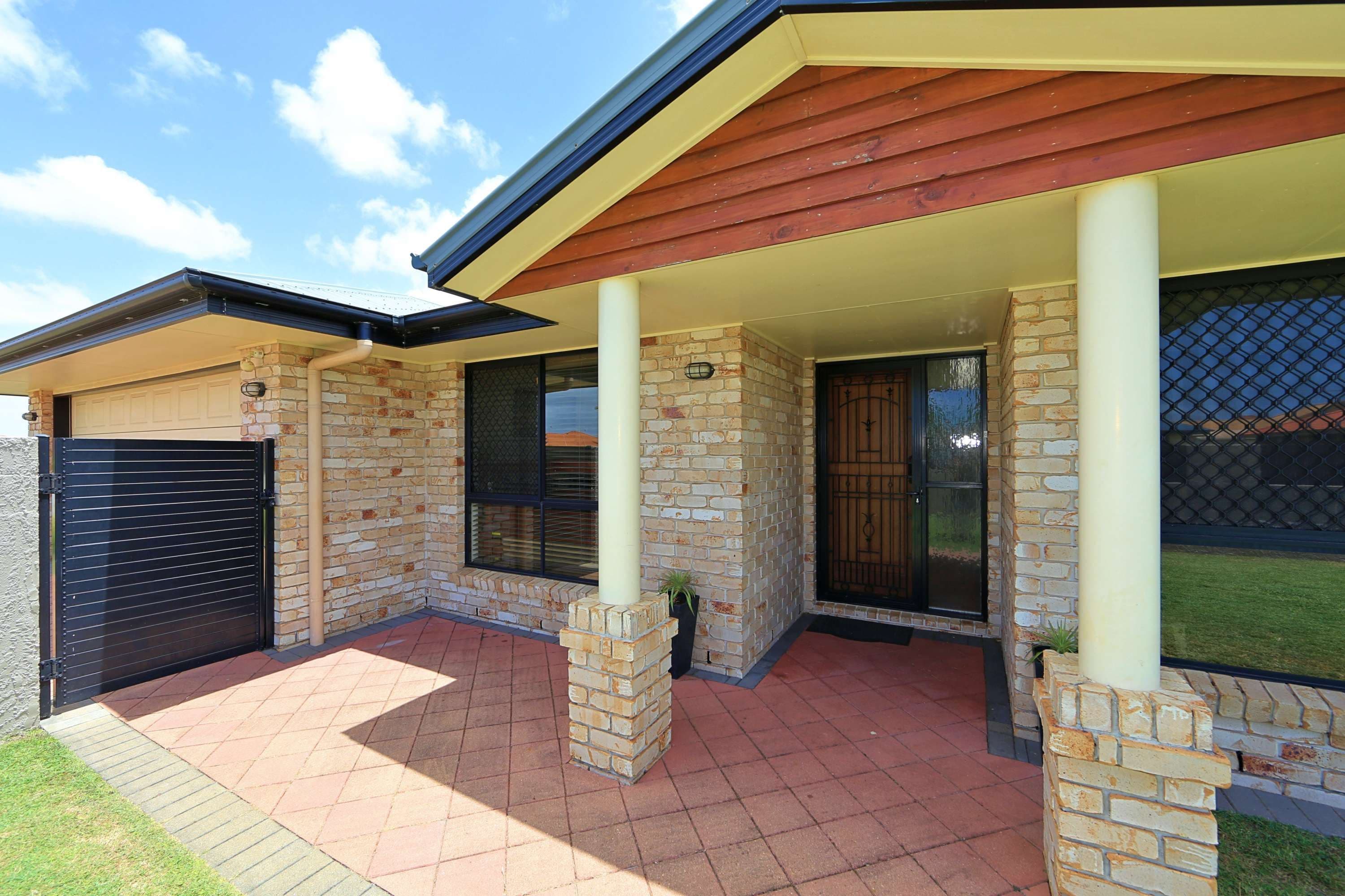 1 Hamilton Street, AVENELL HEIGHTS QLD 4670, Avenell Heights - Image 1