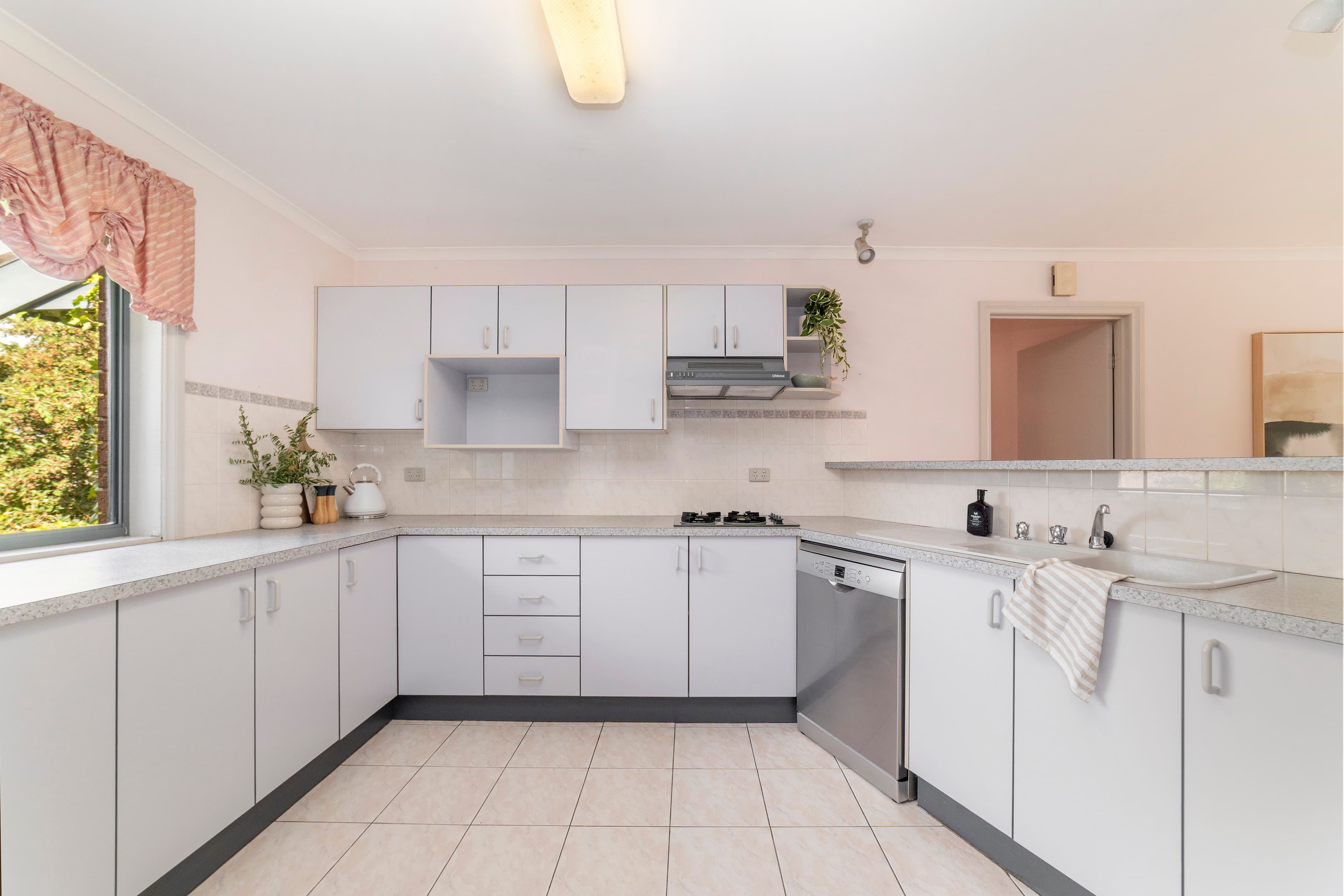 33 Minerva Drive, Warrnambool VIC 3280, Warrnambool - Thumbnail 7