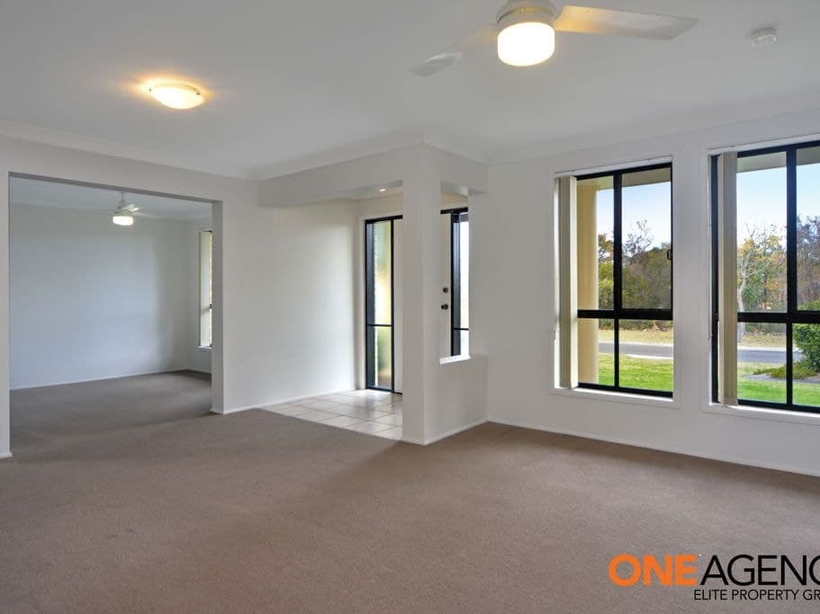 33 St James Crescent, Worrigee, Worrigee - Thumbnail 2