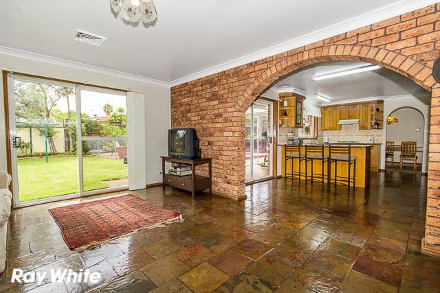 3 Falcon Close, GREENFIELD PARK NSW 2176, Greenfield Park - Thumbnail 7
