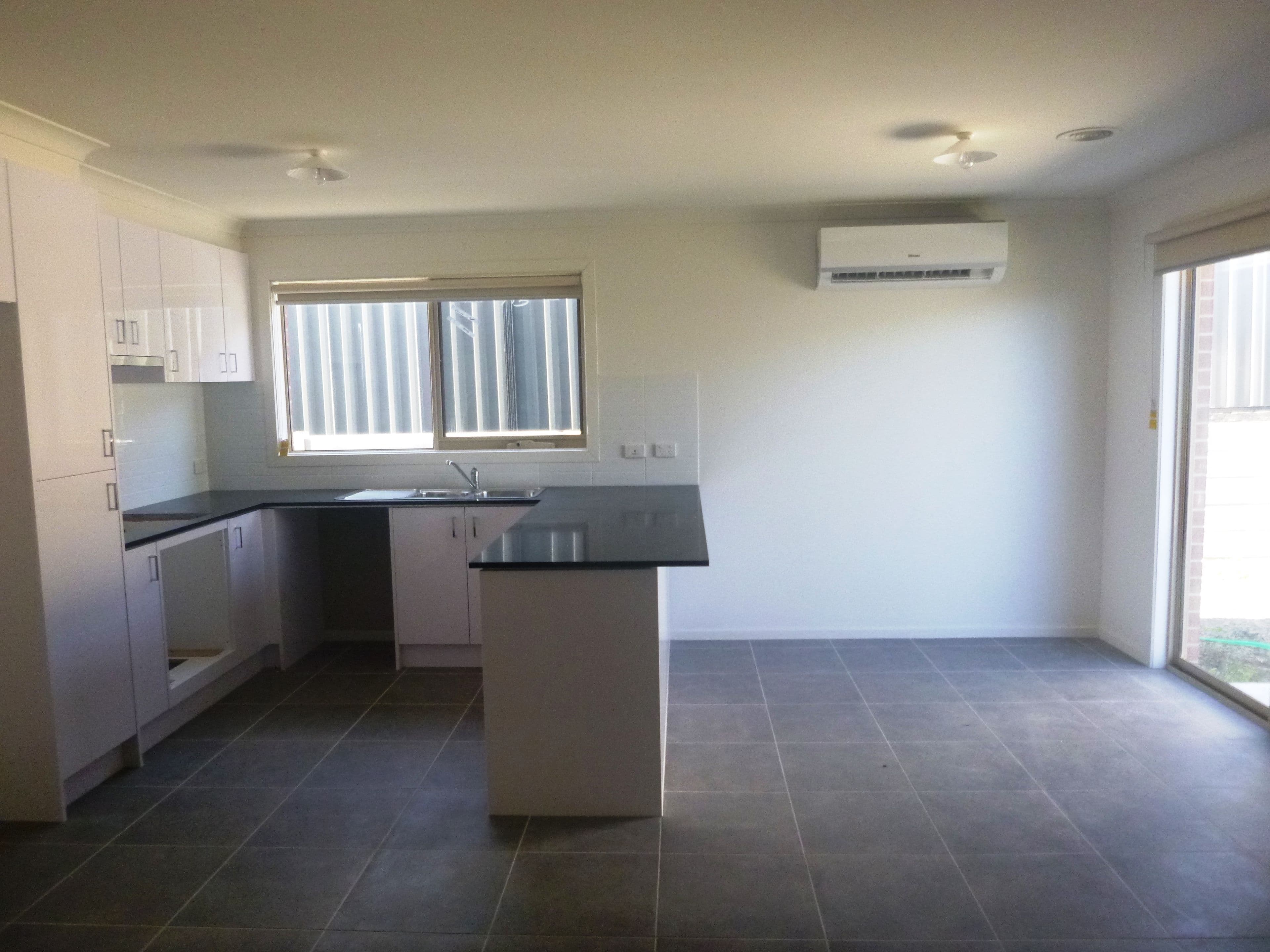9 Parkhead Circuit, WARRAGUL VIC 3820, Warragul - Thumbnail 3