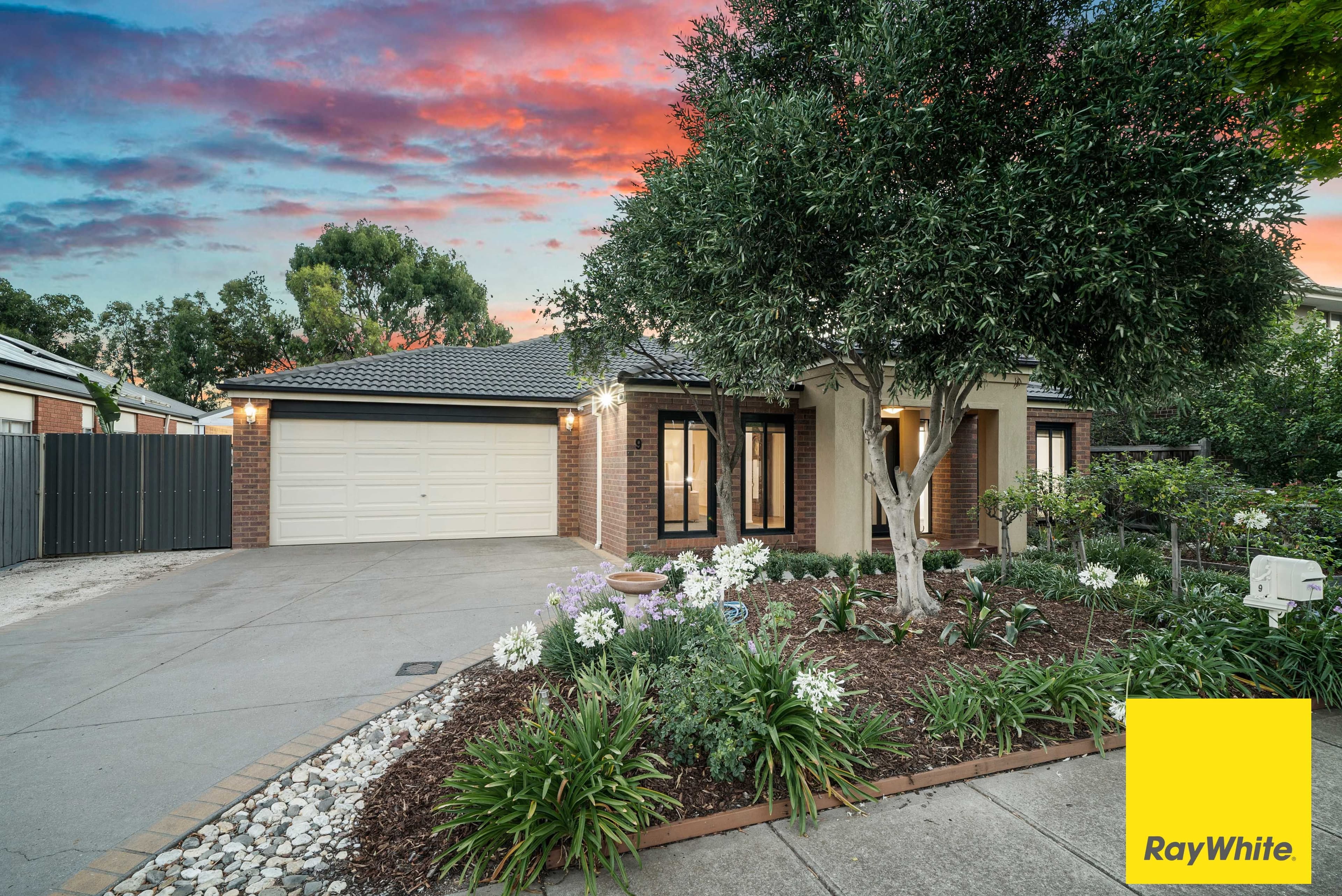 9 Daintree Boulevard, Tarneit VIC 3029, Tarneit - Thumbnail 2