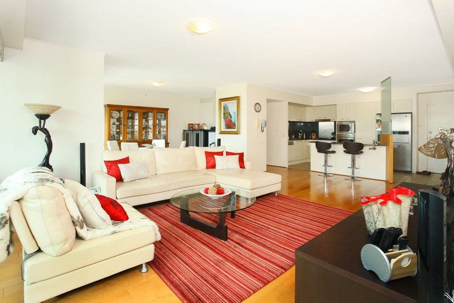 305 'Broadbeach on the Park' 2685 Gold Coast Highway, Broadbeach QLD 4218, Broadbeach - Image 1