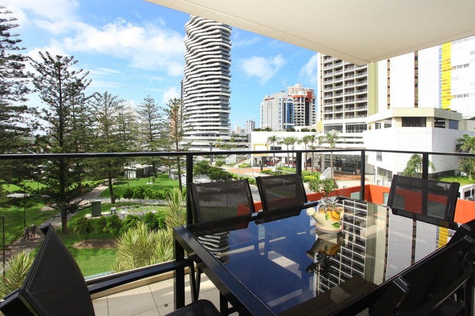 305 'Broadbeach on the Park' 2685 Gold Coast Highway, Broadbeach QLD 4218, Broadbeach - Thumbnail 5