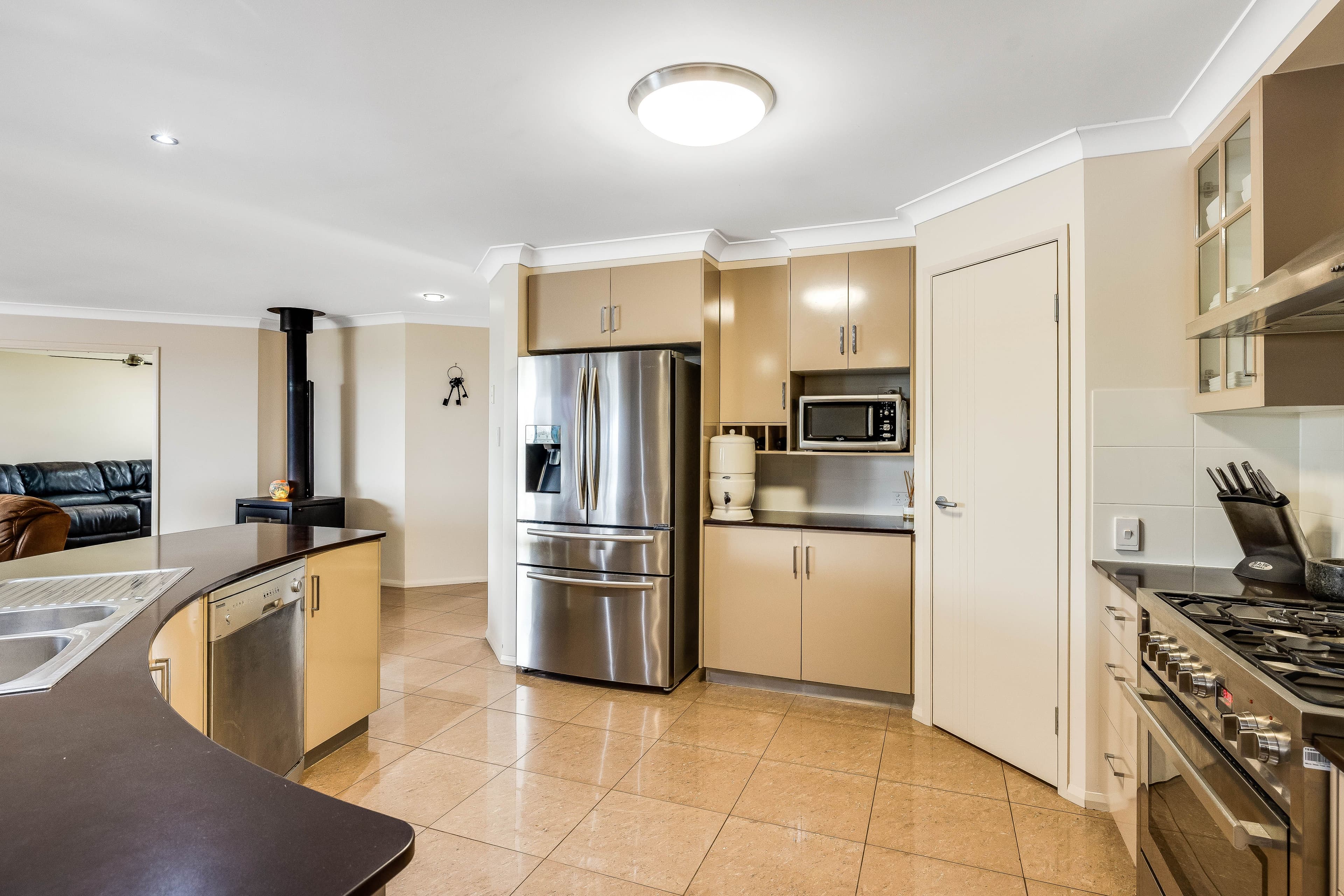 27 Wigan Avenue, Highfields QLD 4352, Highfields - Thumbnail 3