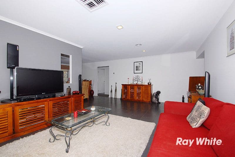10 Weathertop Way, CRANBOURNE EAST VIC 3977, Cranbourne East - Thumbnail 4