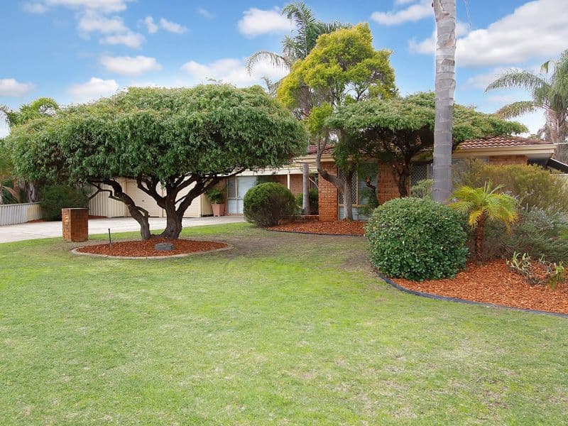 8 Heron Close, BALLAJURA WA 6066, Ballajura - Image 1