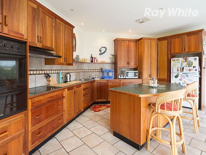 20 Queen Elizabeth Drive, Tallangatta VIC 3700, Tallangatta - Thumbnail 2