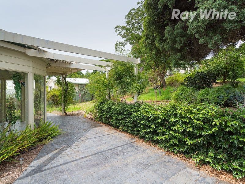 20 Queen Elizabeth Drive, Tallangatta VIC 3700, Tallangatta - Thumbnail 4