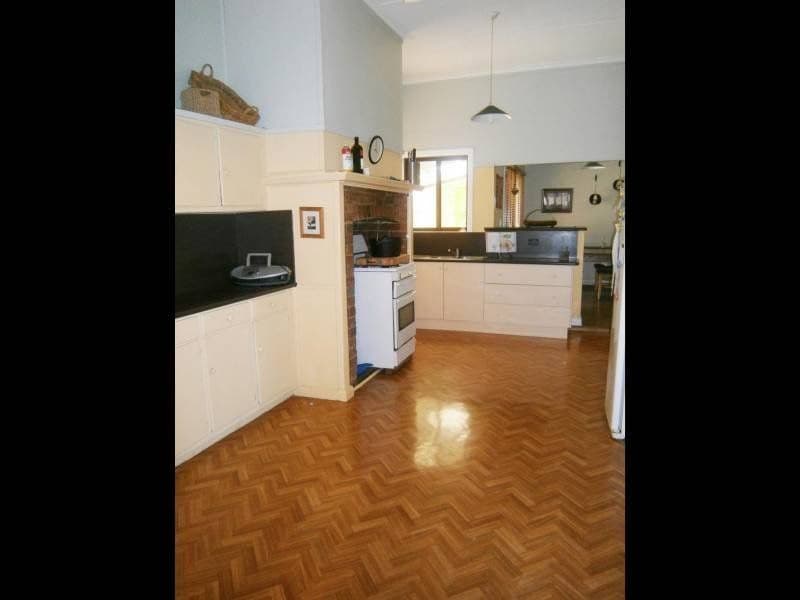 125 Berthong Road, COOTAMUNDRA NSW 2590, Cootamundra - Thumbnail 2