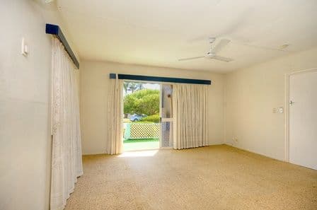 10 Sunbird Avenue, PARADISE POINT QLD 4216, Paradise Point - Thumbnail 4
