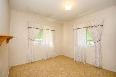 10 Sunbird Avenue, PARADISE POINT QLD 4216, Paradise Point - Thumbnail 6