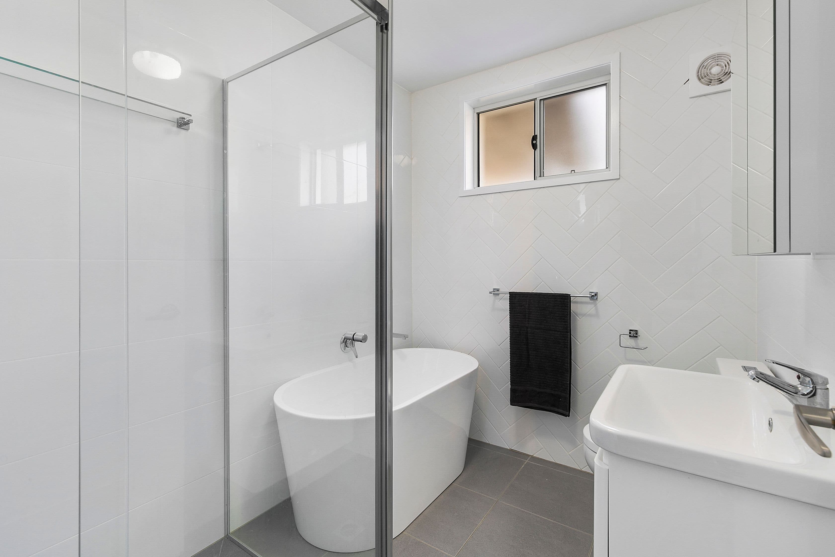24 Gorham Street, Tingalpa QLD 4173, Tingalpa - Thumbnail 2