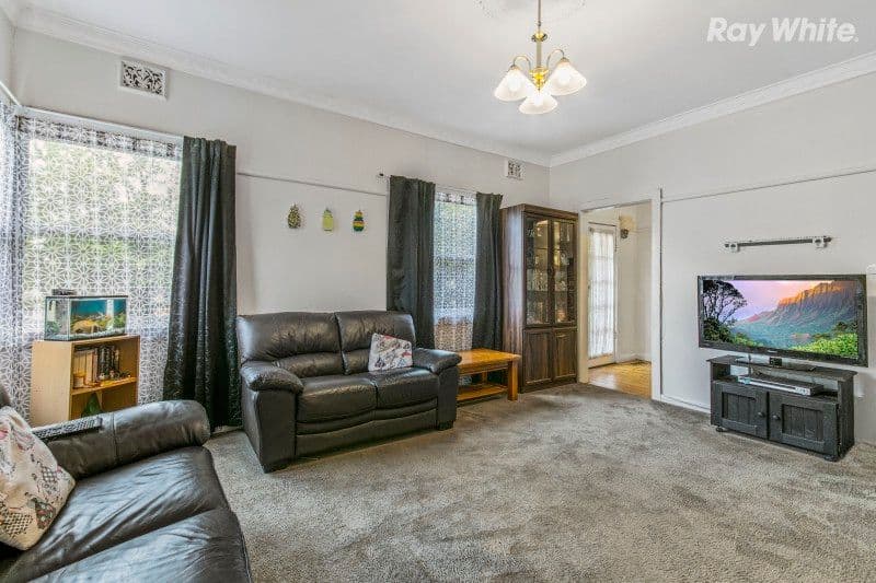 42 Orange Grove, Bayswater VIC 3153, Bayswater - Thumbnail 3