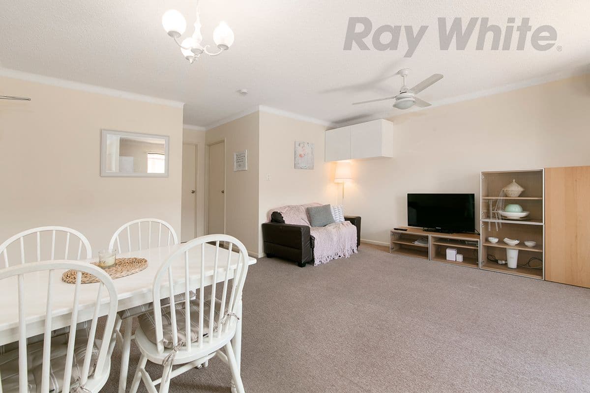 92 Warren Road, Modbury North SA 5092, Modbury North - Thumbnail 4