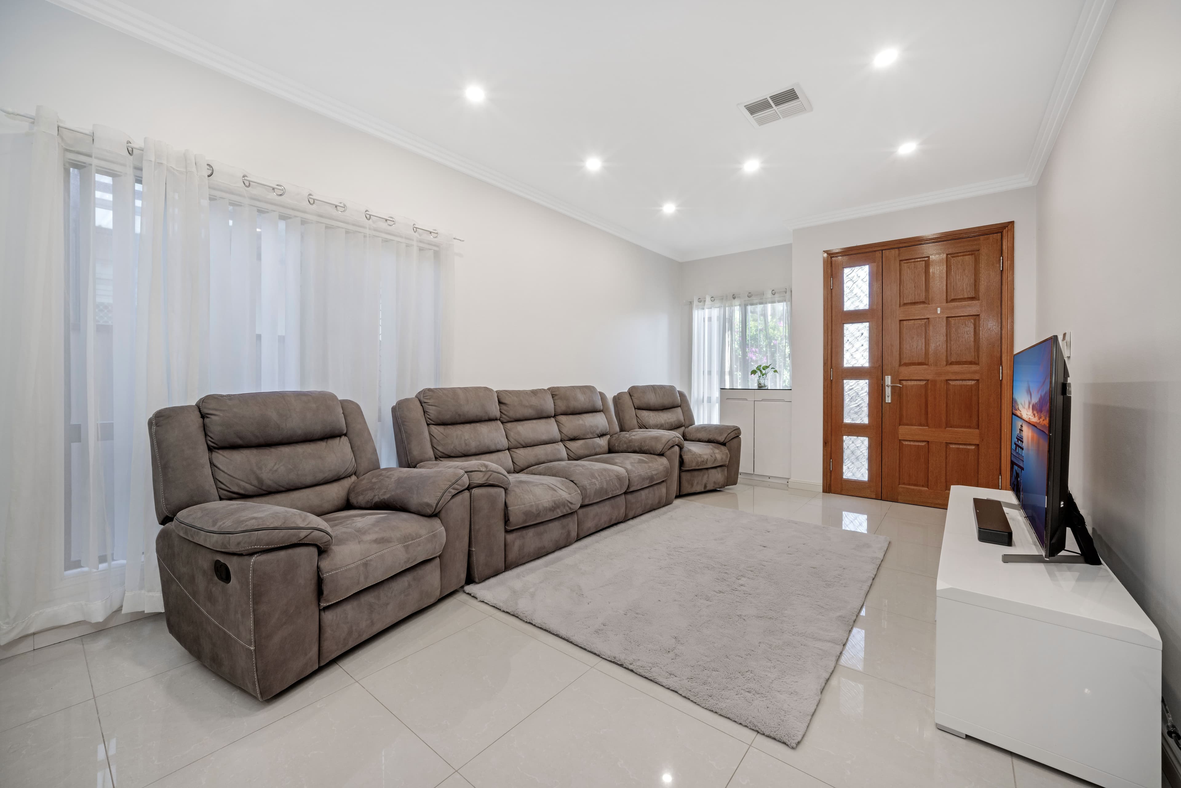 3A Baumans Road, Riverwood NSW 2210, Riverwood - Thumbnail 2