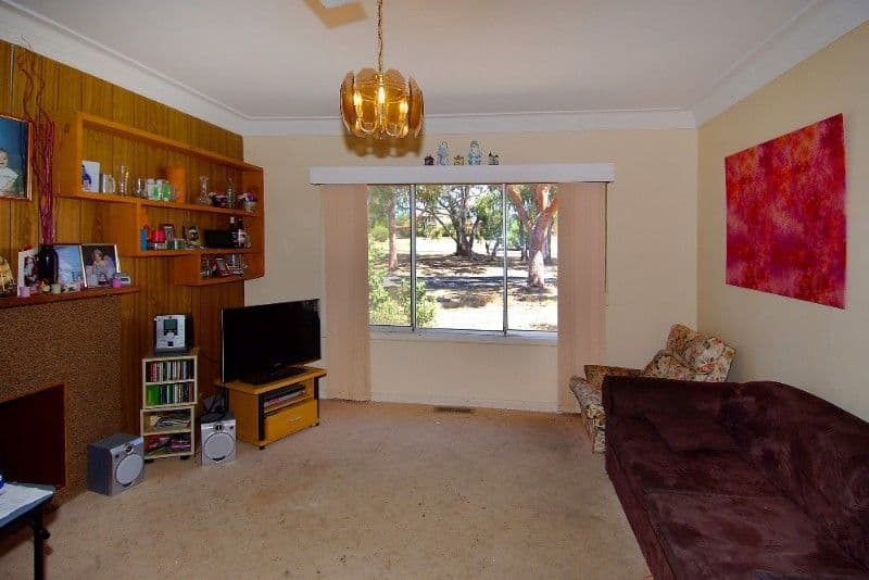 308 Nell St West, WATSONIA VIC 3087, Watsonia - Thumbnail 2