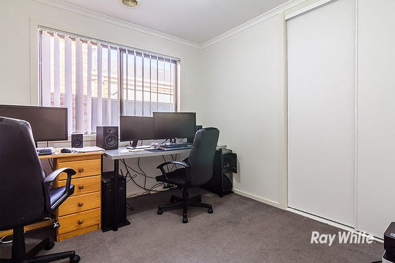 18 Cherry Blossom Chase, Pakenham VIC 3810, Pakenham - Thumbnail 4
