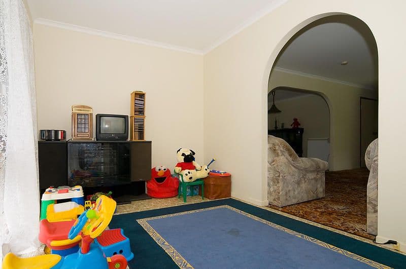 31 Boscawan Crescent, BELLBIRD PARK QLD 4300, Bellbird Park - Thumbnail 6