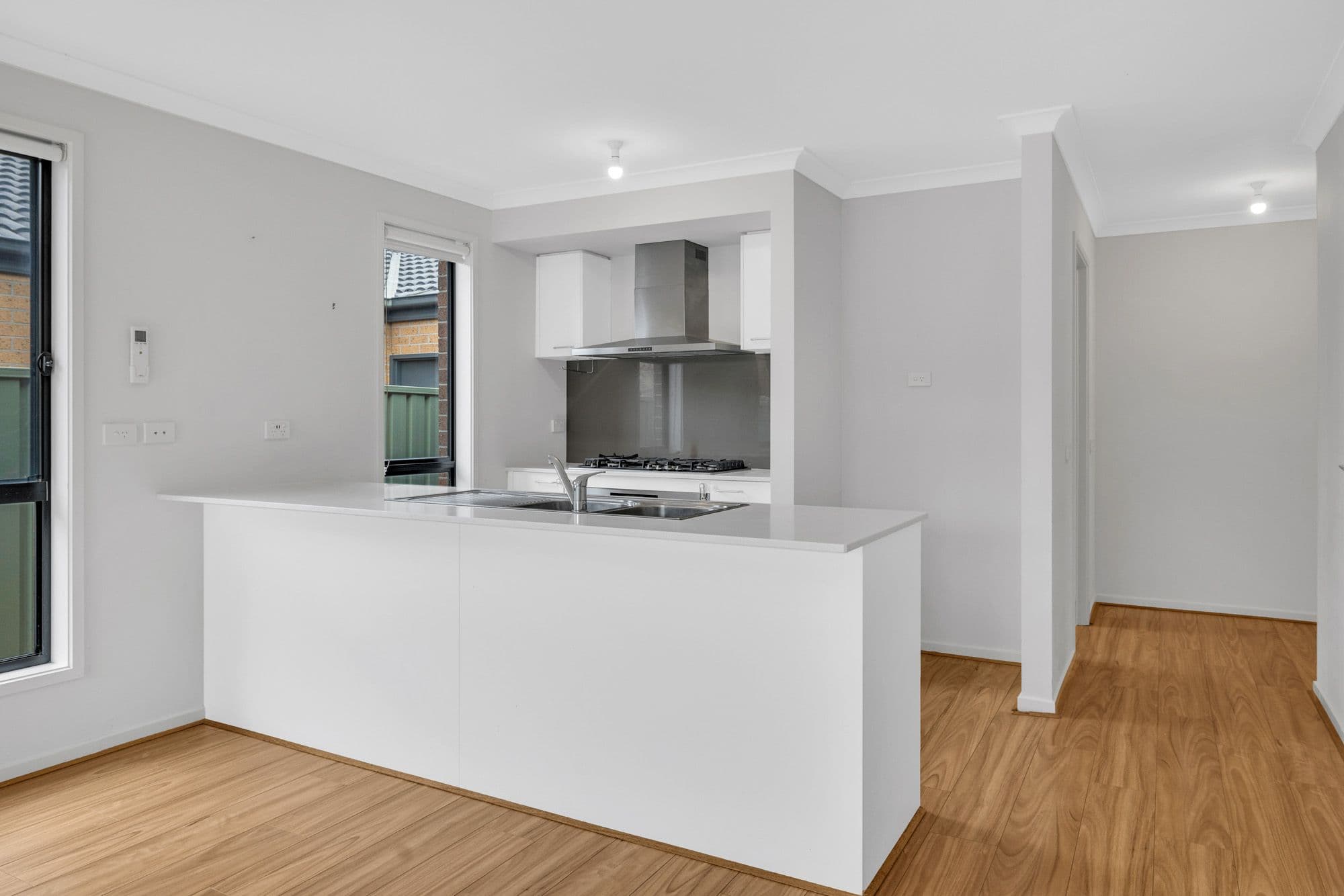 6 Cranwell Way, Wyndham Vale VIC 3024, Wyndham Vale - Thumbnail 2