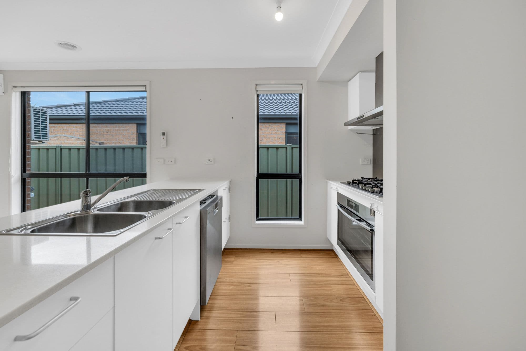 6 Cranwell Way, Wyndham Vale VIC 3024, Wyndham Vale - Thumbnail 3