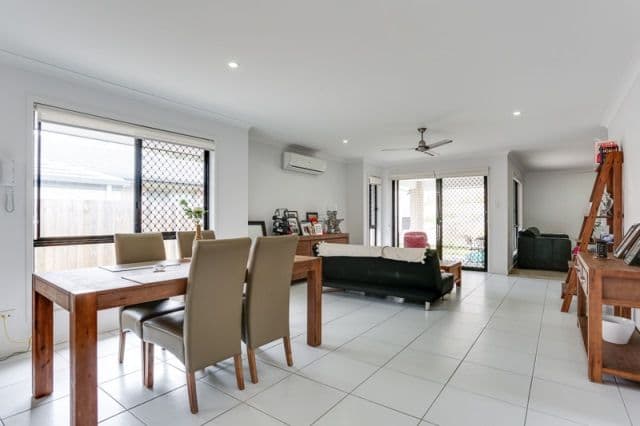 11 Pamphlett Street, Oxley QLD 4075, Oxley - Image 1