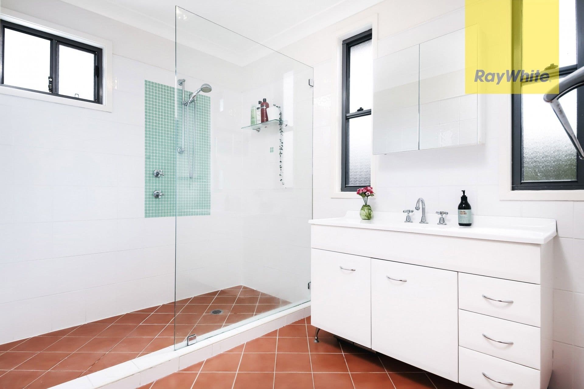 8 Goliath Avenue, Winston Hills - Thumbnail 6