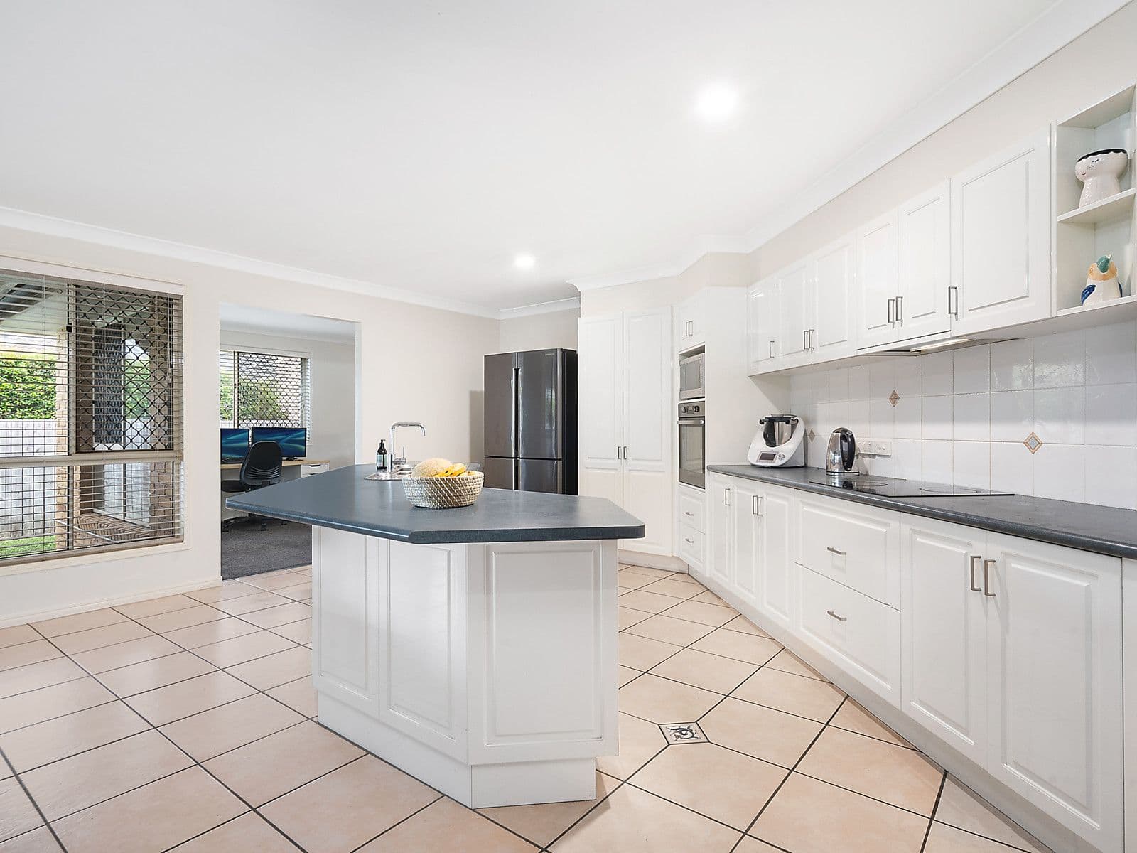 3 Baronnet Street, Bracken Ridge QLD 4017, Bracken Ridge - Thumbnail 4