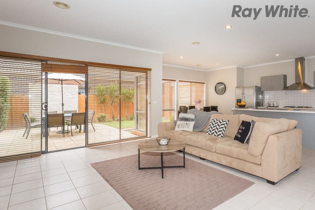 5 York Close, Taylors Hill VIC 3037, Taylors Hill - Thumbnail 3