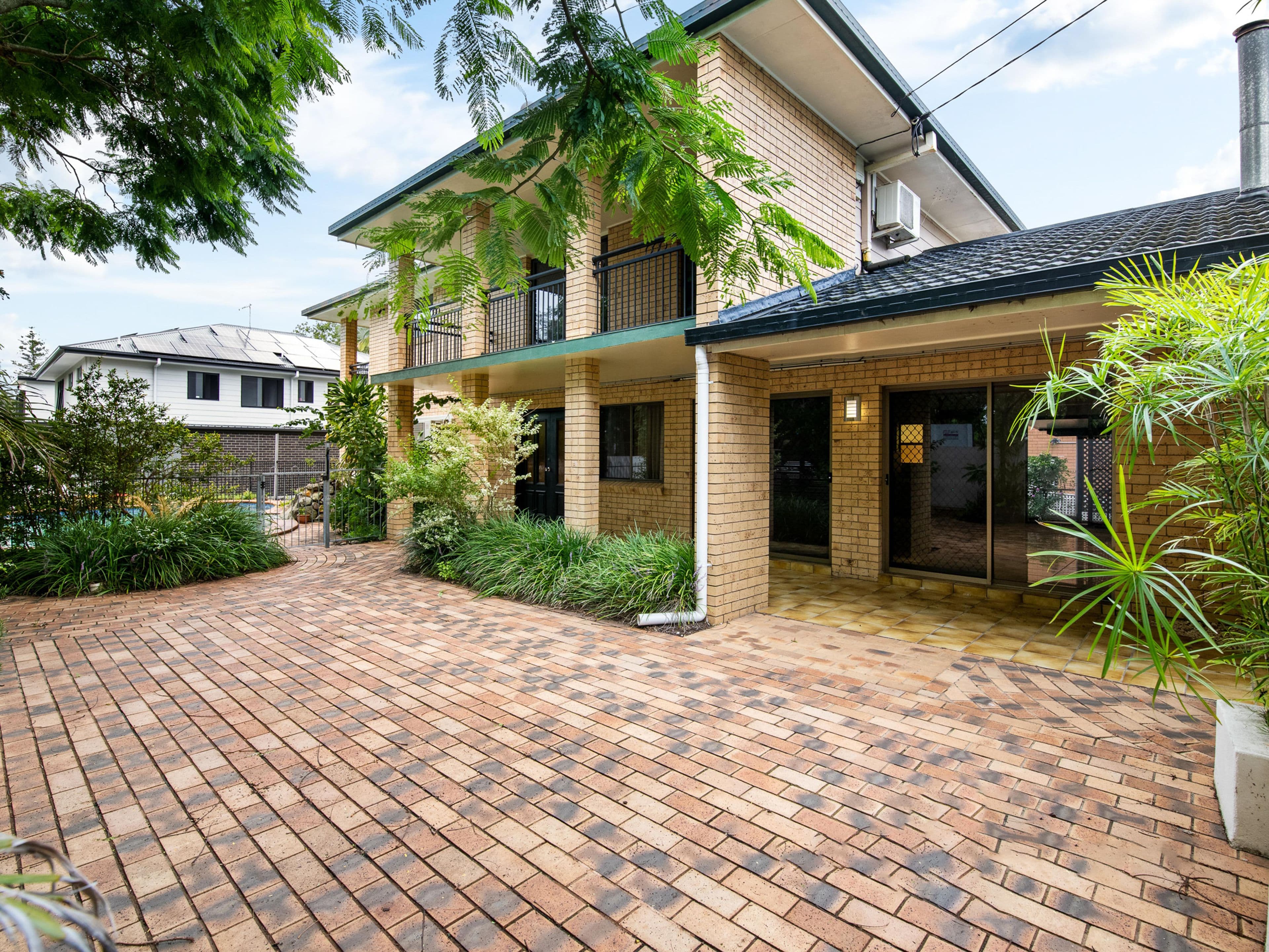 11 Glendower Street, Sunnybank QLD 4109, Sunnybank - Thumbnail 2