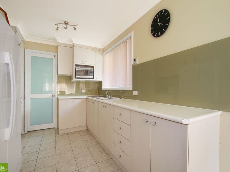 11 Gerard Avenue, FARMBOROUGH HEIGHTS NSW 2526, Farmborough Heights - Thumbnail 3