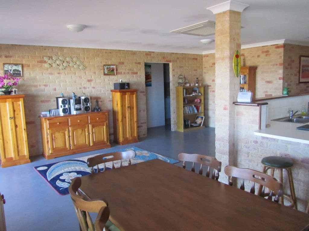 40 Hillview Drive, DRUMMOND COVE WA 6532, Drummond Cove - Thumbnail 3