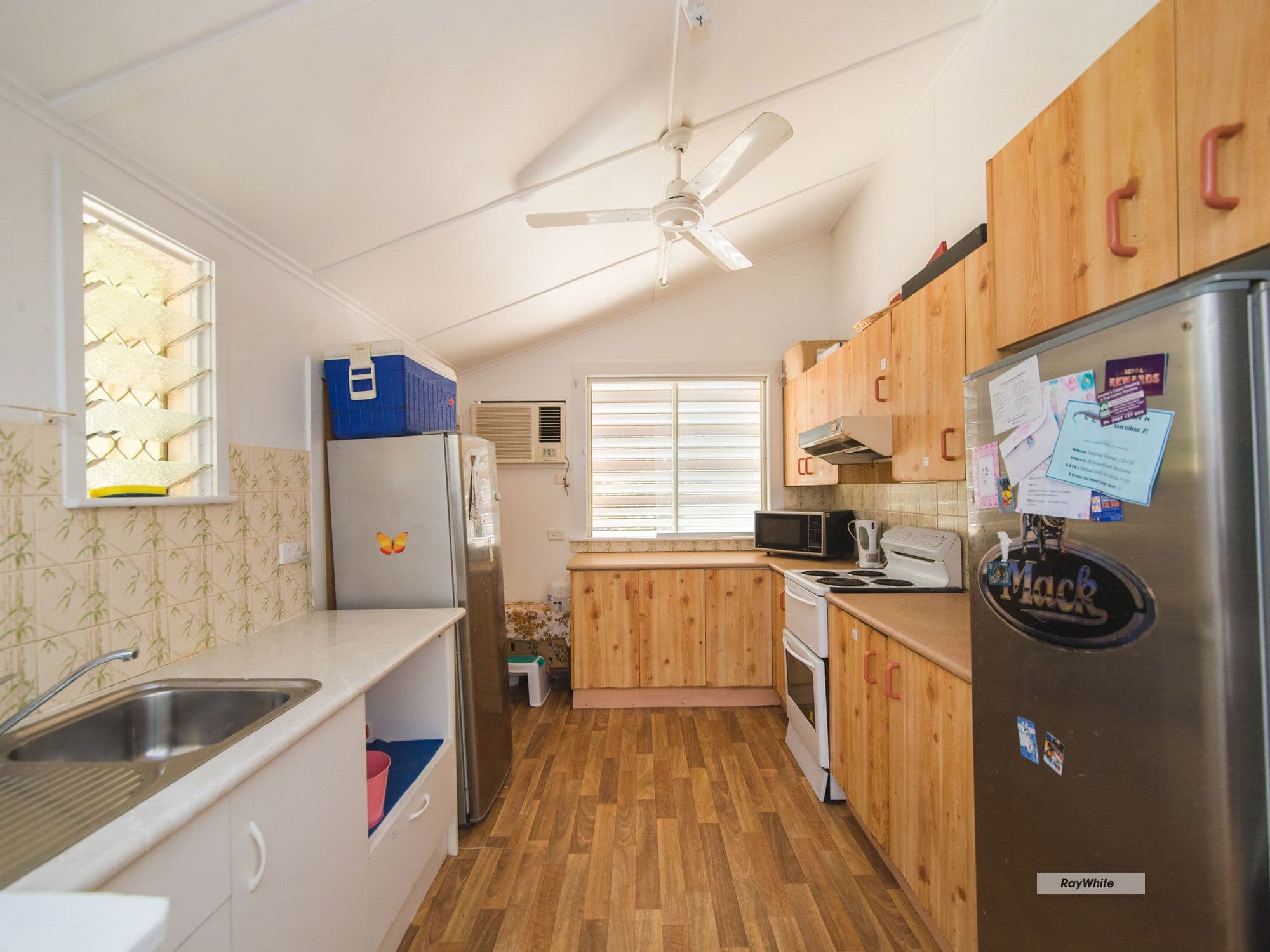 10 Hogan Street, Park Avenue QLD 4701, Park Avenue - Thumbnail 2