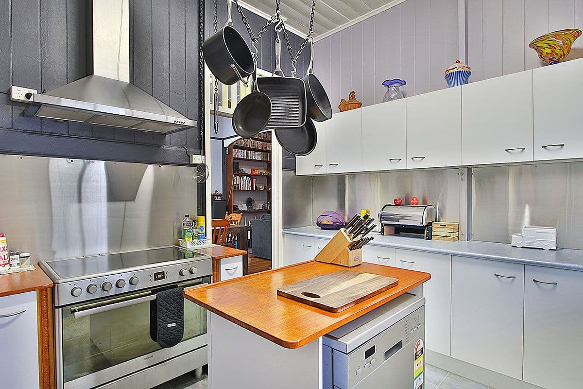 8 Smart Avenue, Eastern Heights QLD 4305, Eastern Heights - Thumbnail 2
