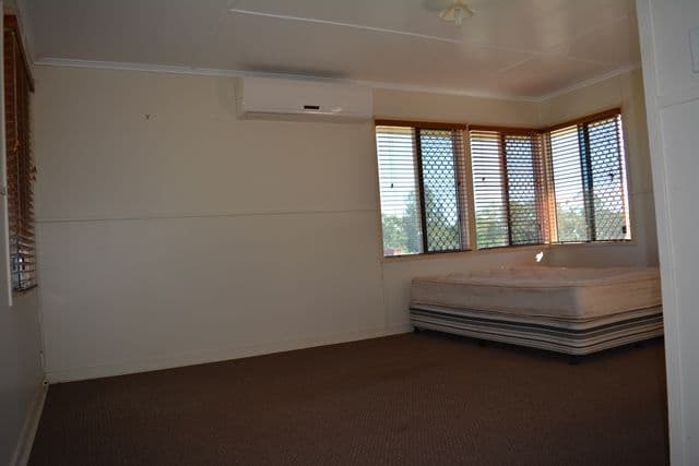 3 Carnation Street, Blackall QLD 4472, Blackall - Thumbnail 6