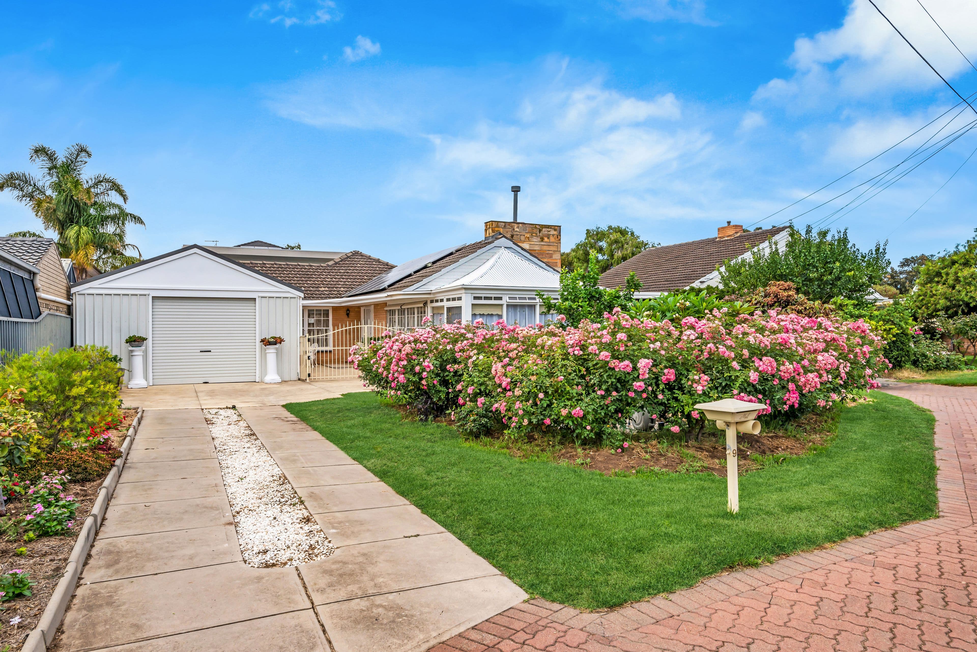 9 Winston Crescent, West Beach SA 5024, West Beach - Thumbnail 2